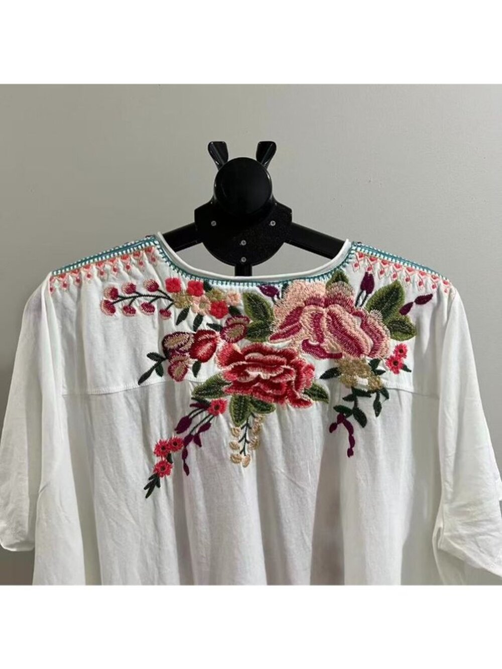 NWOT Johnny Was Cotton Embroidered Boho Floral V-Neck Mini Dress White Size 1X - Picture 8 of 16